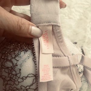 Victoria Secret Bra 34 D